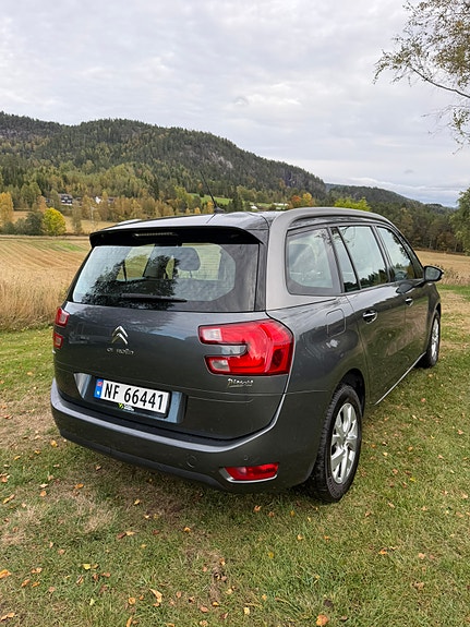 Citroen Grand C4 Picasso 7 of 30