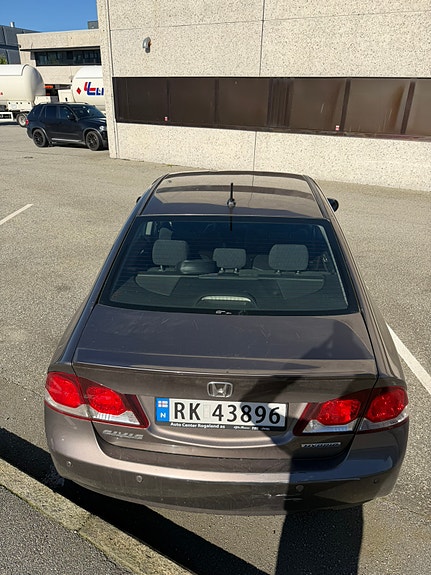 Honda Civic 4 of 8