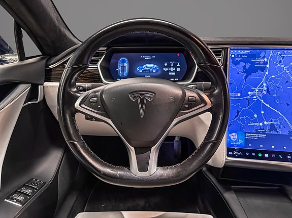 Tesla Model S 12 of 29