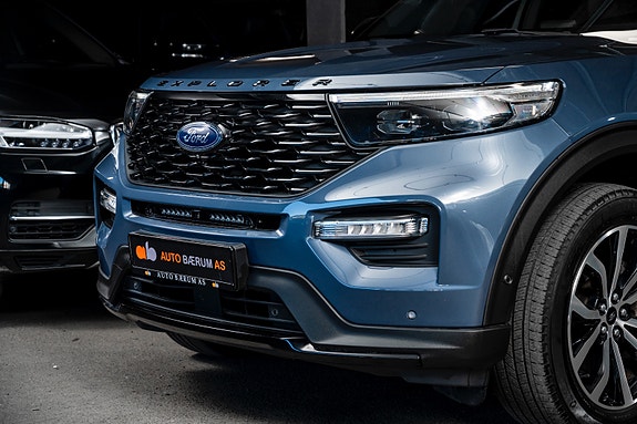 Ford Explorer 2 of 30