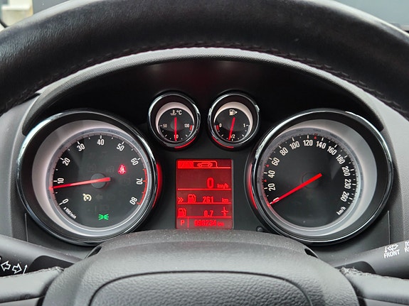 Opel Astra 15 of 29