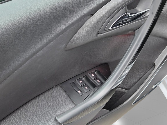 Opel Astra 25 of 29