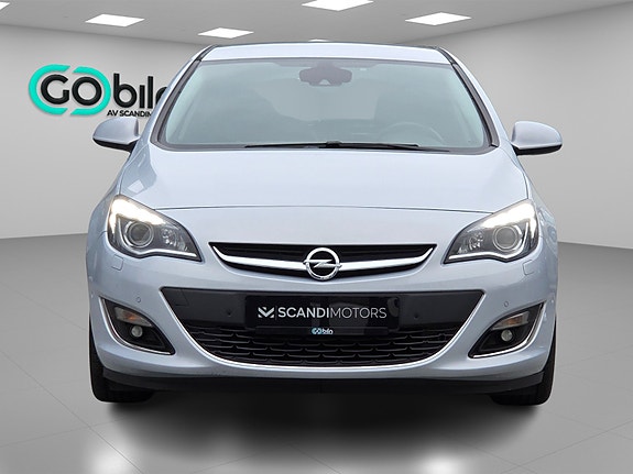 Opel Astra 4 of 29