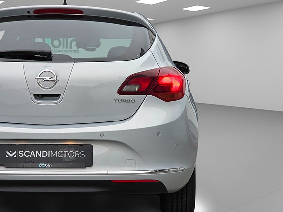 Opel Astra 8 of 29