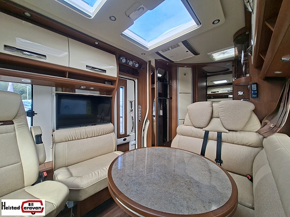 Carthago Chic E-Line I 51 177 hk Aut. A/C Solselle/ Lithium 11 of 30