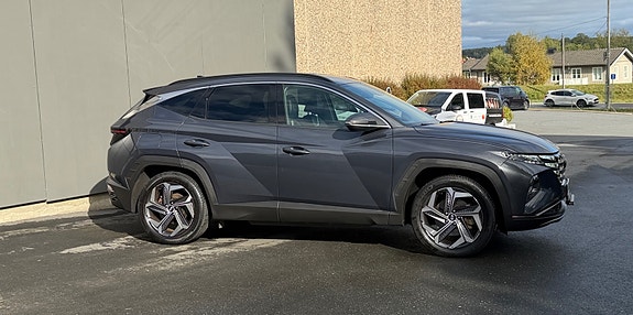Hyundai Tucson 3 of 28