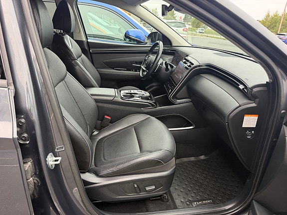 Hyundai Tucson 15 of 28