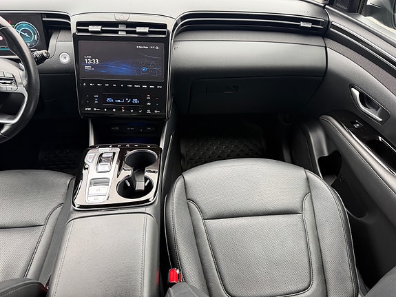 Hyundai Tucson 18 of 28
