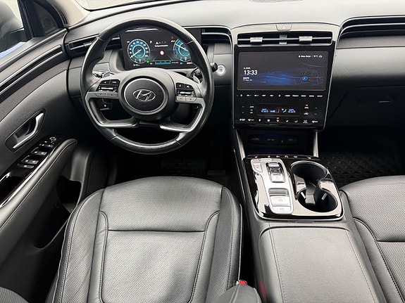 Hyundai Tucson 17 of 28