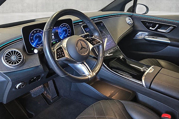 Mercedes-Benz EQE350 15 of 30