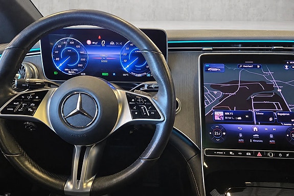 Mercedes-Benz EQE350 14 of 30