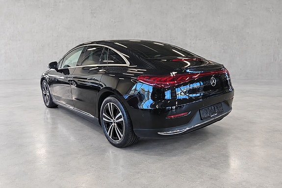 Mercedes-Benz EQE350 3 of 30