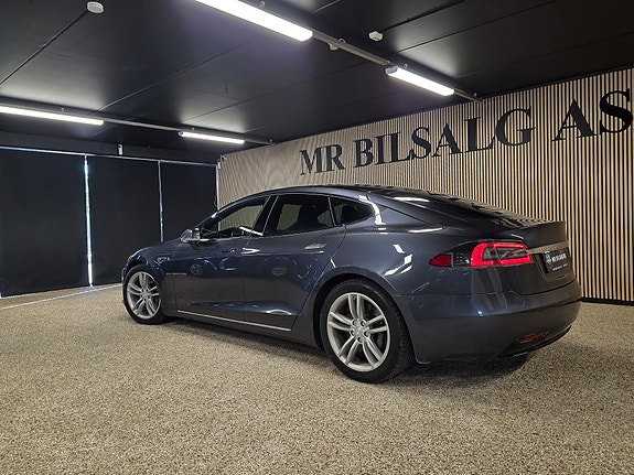 Tesla Model S 8 of 30
