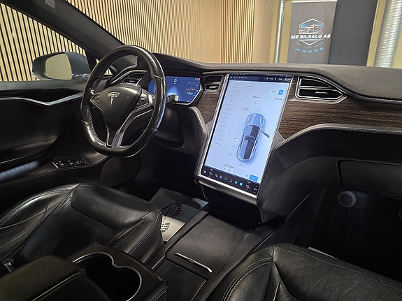 Tesla Model S 30 of 30