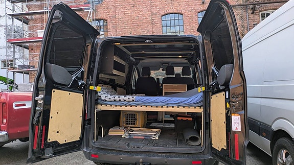 Ford Transit Custom 11 of 30