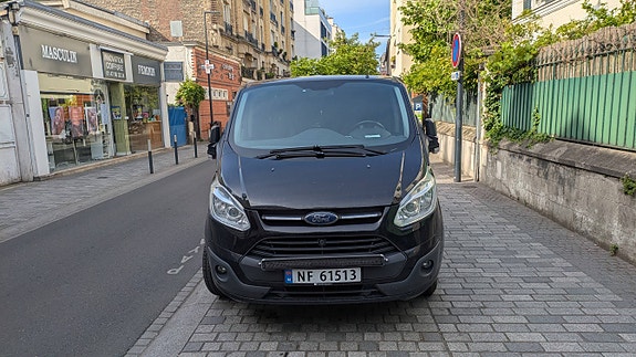 Ford Transit Custom 7 of 30
