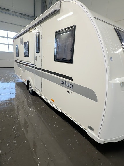 Adria Adora 563PT 4 of 20