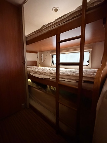 Adria Adora 563PT 13 of 20