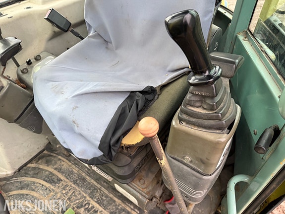 Yanmar ViO55 26 of 27