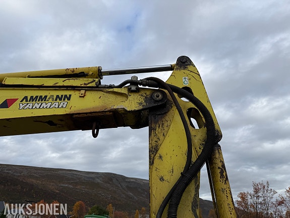 Yanmar ViO55 15 of 27