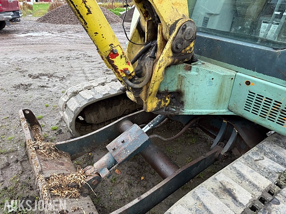 Yanmar ViO55 6 of 27