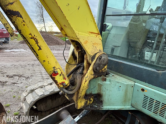 Yanmar ViO55 7 of 27