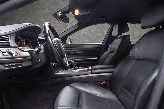 BMW 740d 22 of 30