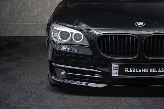 BMW 740d 7 of 30