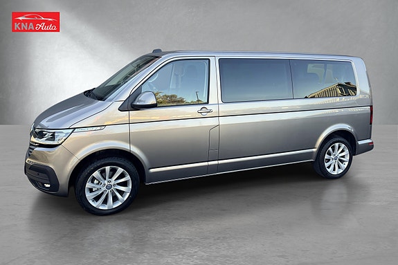 Volkswagen Caravelle 2 of 30