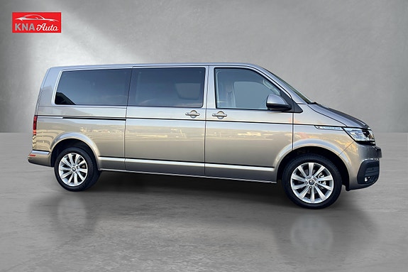 Volkswagen Caravelle 7 of 30