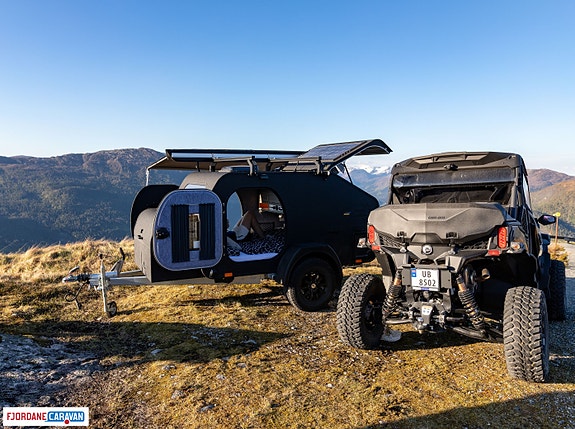 Lifestyle Camper X-Line Premium Black Edition 6 of 30