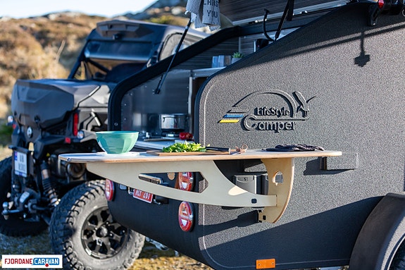Lifestyle Camper X-Line Premium Black Edition 30 of 30
