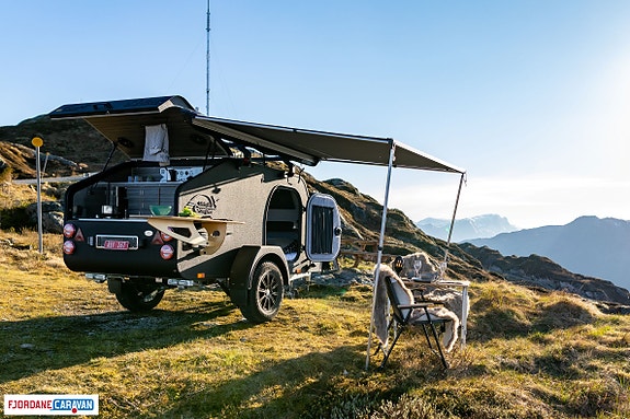 Lifestyle Camper X-Line Premium Black Edition 8 of 30