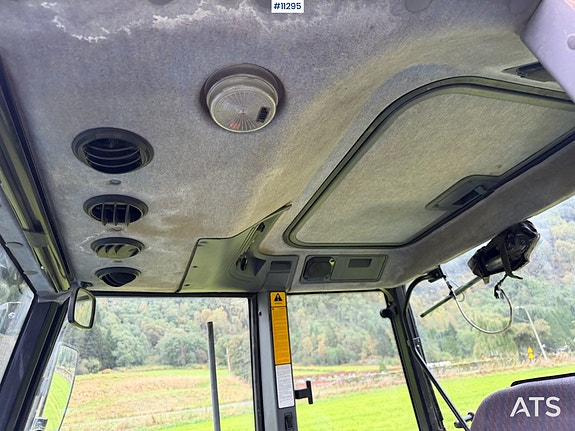 Ford  7840-4 SLE m/ frontlaster. SE VIDEO! 22 of 30