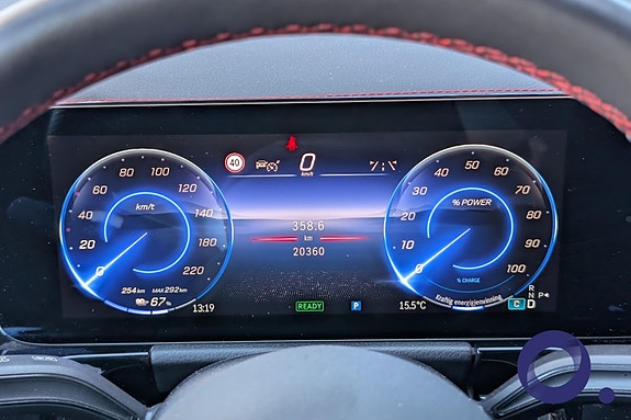 Mercedes-Benz EQA300 22 of 22