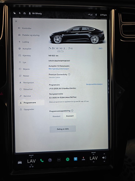 Tesla Model S 29 of 30