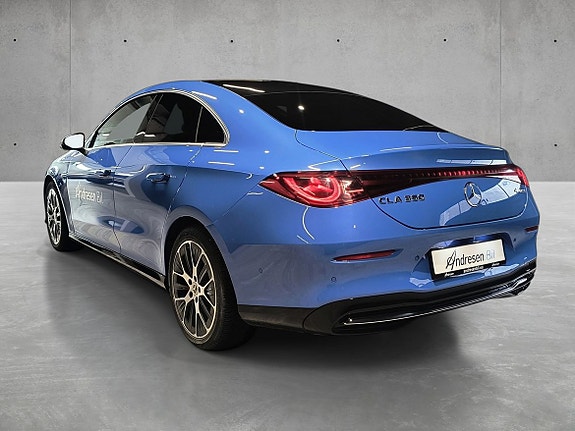 Mercedes-Benz CLA350 3 of 20