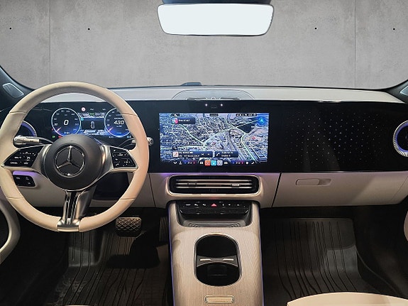 Mercedes-Benz CLA350 8 of 20