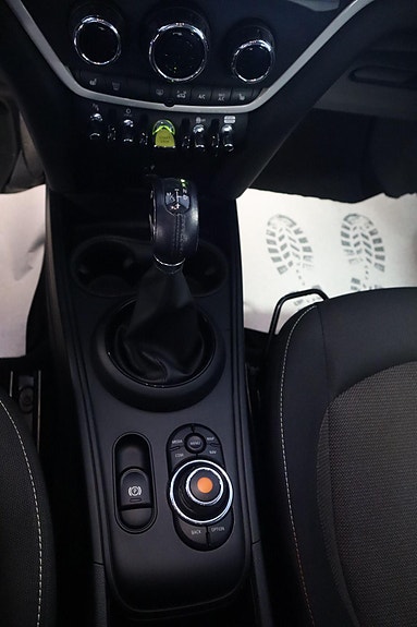MINI Countryman Cooper SE 23 of 30