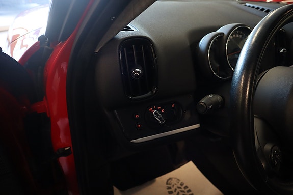 MINI Countryman Cooper SE 21 of 30
