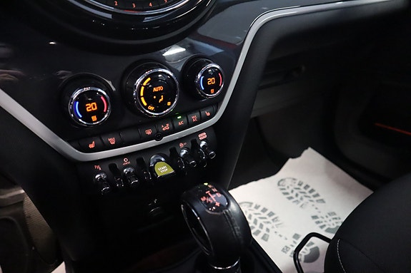 MINI Countryman Cooper SE 25 of 30