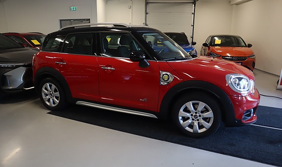 MINI Countryman Cooper SE 4 of 30
