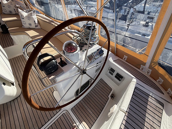 Jeanneau Sun Odyssey 54 DS – Ny motor | Nytt teakdekk | Omfattende oppgradert 13 of 30