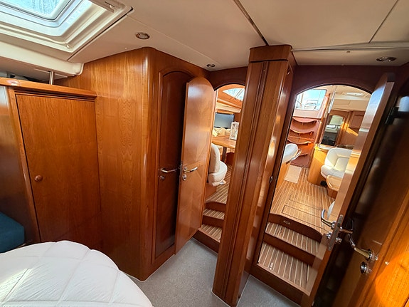 Jeanneau Sun Odyssey 54 DS – Ny motor | Nytt teakdekk | Omfattende oppgradert 25 of 30