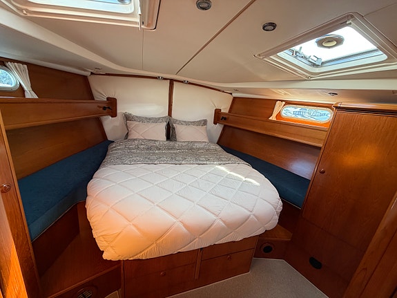 Jeanneau Sun Odyssey 54 DS – Ny motor | Nytt teakdekk | Omfattende oppgradert 23 of 30