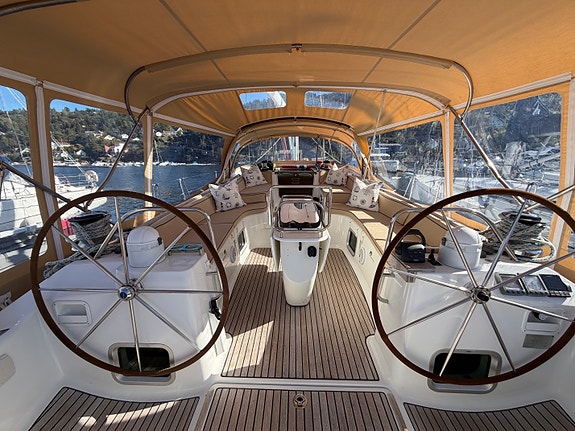 Jeanneau Sun Odyssey 54 DS – Ny motor | Nytt teakdekk | Omfattende oppgradert 12 of 30