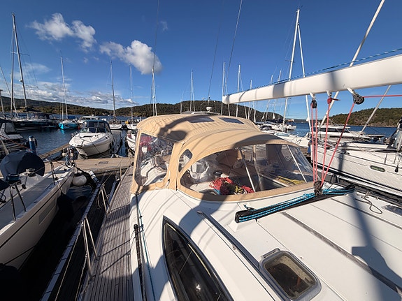 Jeanneau Sun Odyssey 54 DS – Ny motor | Nytt teakdekk | Omfattende oppgradert 10 of 30