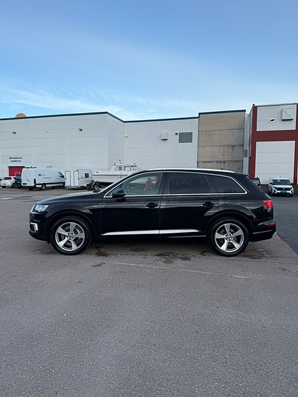 Audi Q7 13 of 30