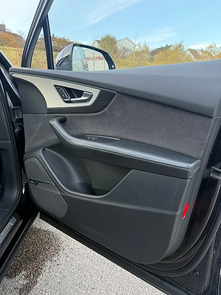 Audi Q7 25 of 30