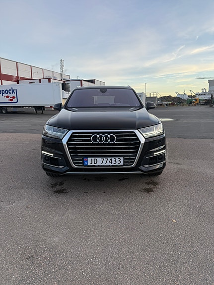 Audi Q7 5 of 30